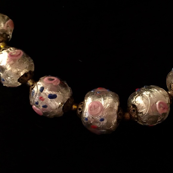 Vintage frosted glass beads with abstract painting - Picture 6 of 8